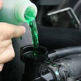 thế nước làm mát động cơ